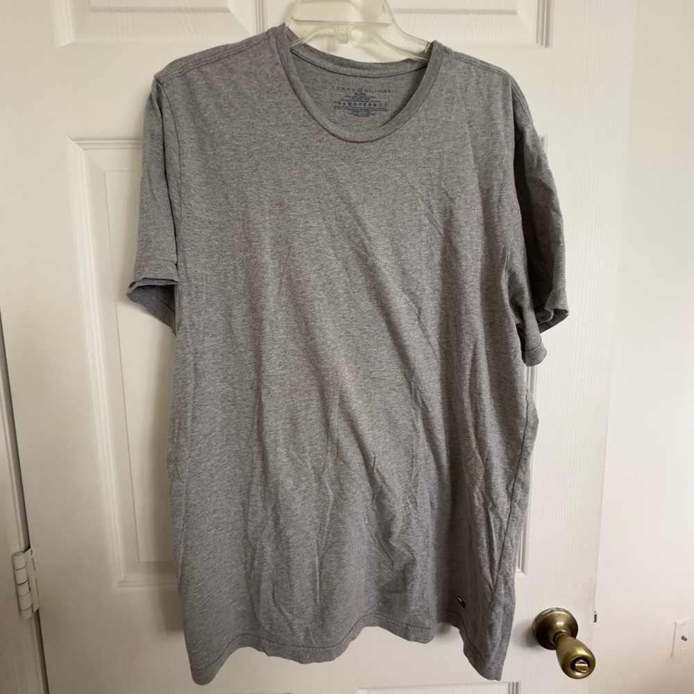 Tommy t shirt XL..16